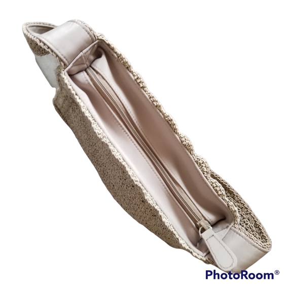 Vintage Boho Crazy Horse Liz Claiborne Tan Macrame Shoulder Purse. - Picture 8 of 11